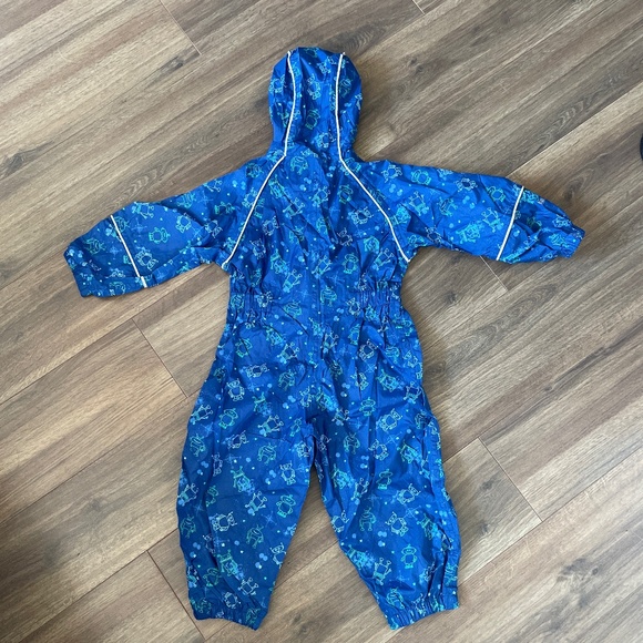 3/$20 Regatta Toddler Rain suit - Picture 2 of 7